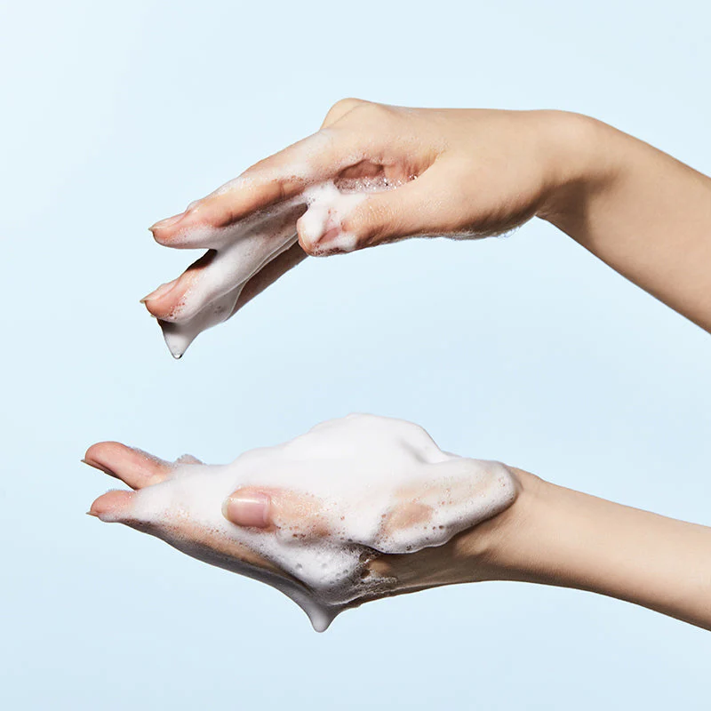 8 Hyaluronic Acid Hydrating Gentle Foaming Cleanser - Image 4