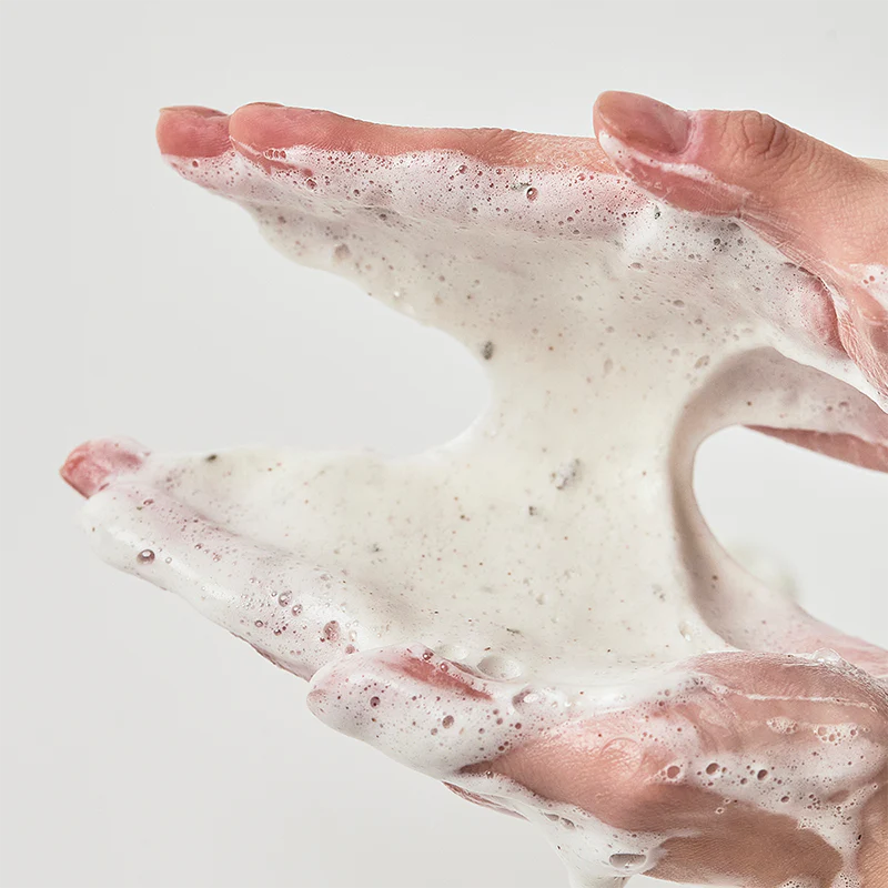 Heartleaf Quercetinol Pore Deep Cleansing Foam - Image 3