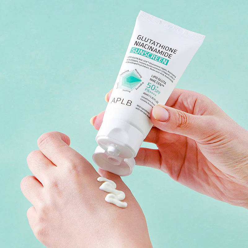 Glutathione Niacinamide Sunscreen - Image 3