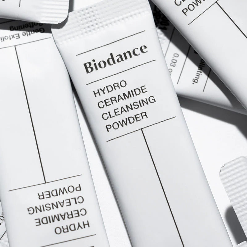 Hydro Ceramide Cleansing Powder - Image 6