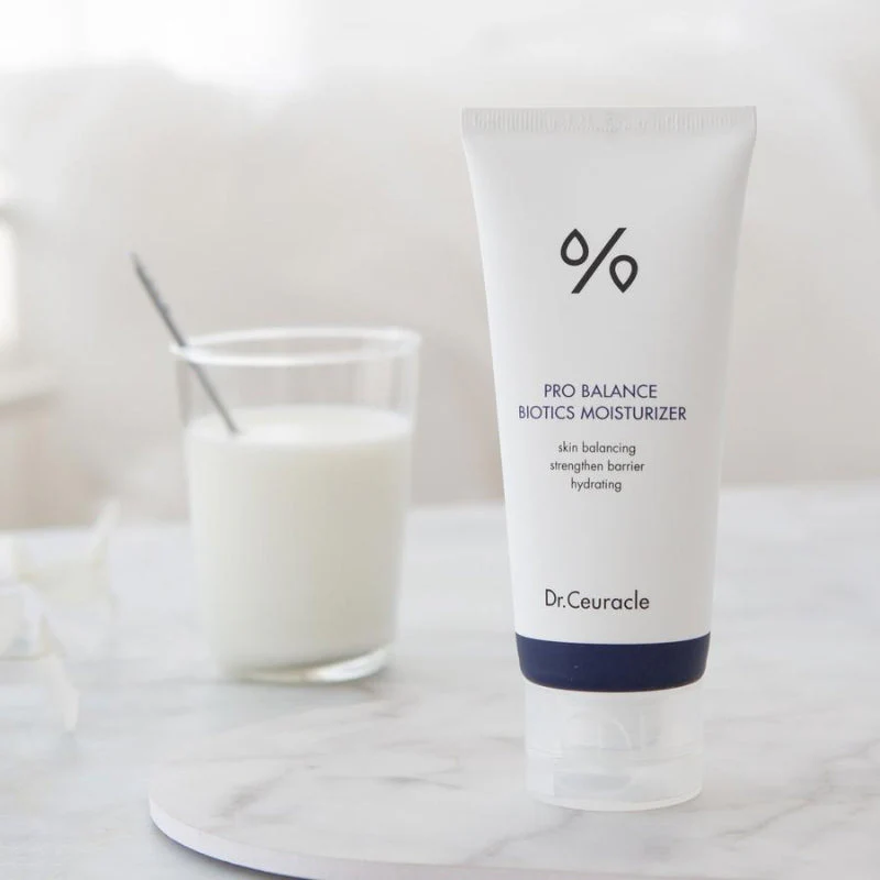 Pro Balance Biotics Clear Up Sun SPF50 - Image 4