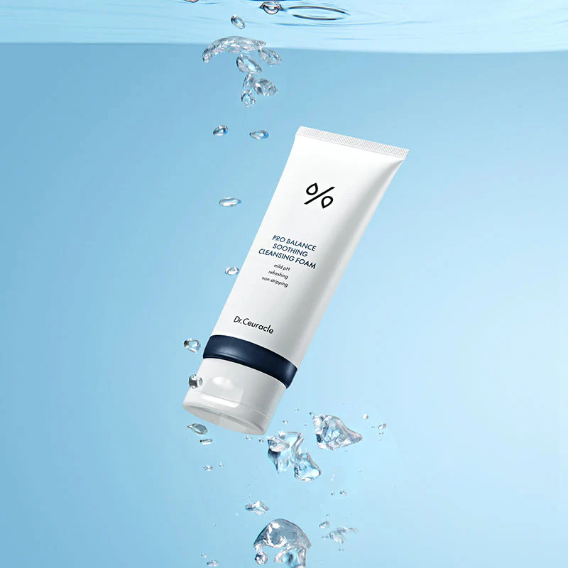 Pro Balance Soothing Cleansing Foam - Image 6