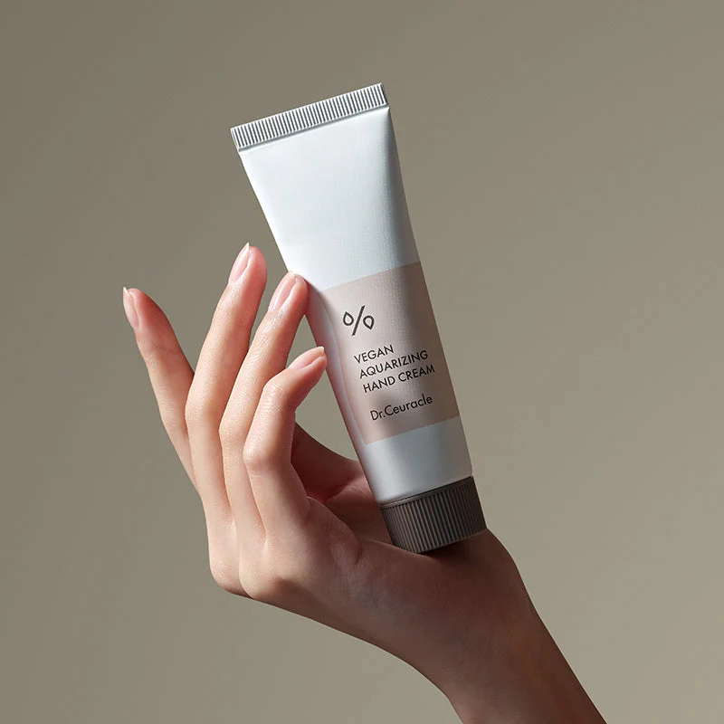 Vegan Aquarizing Hand Cream - Image 8