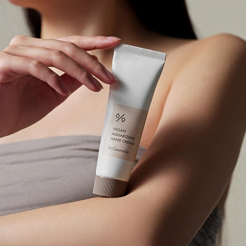 Vegan Aquarizing Hand Cream - Image 9