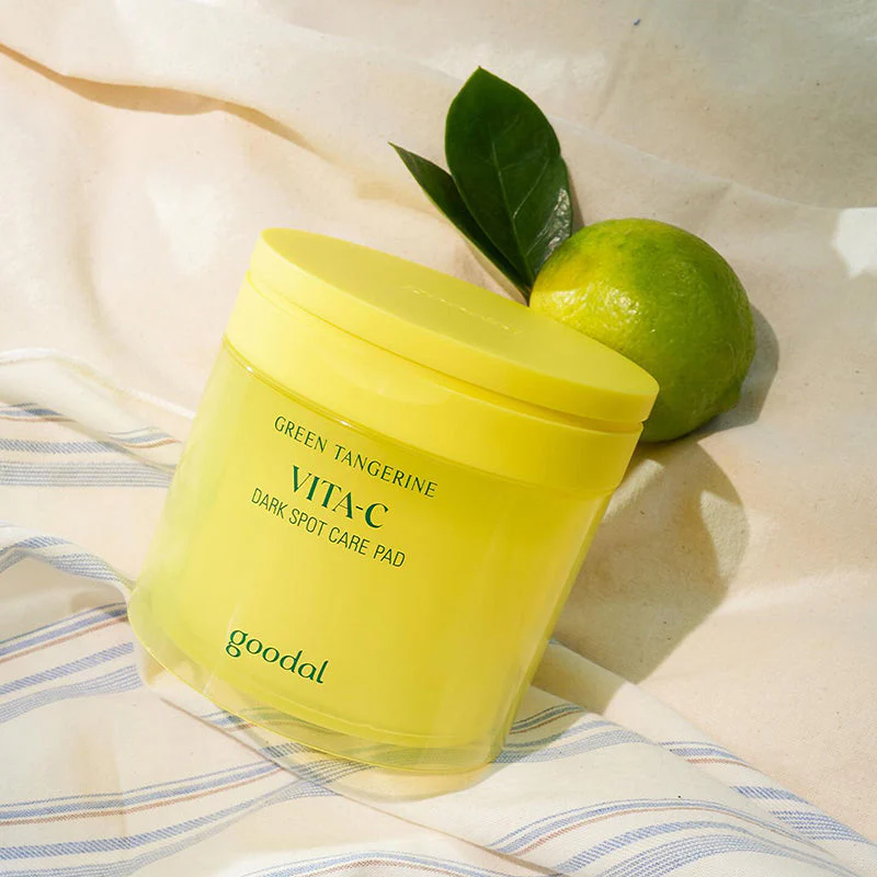 Green Tangerine Vita C Dark Spot Care Pad - Image 3