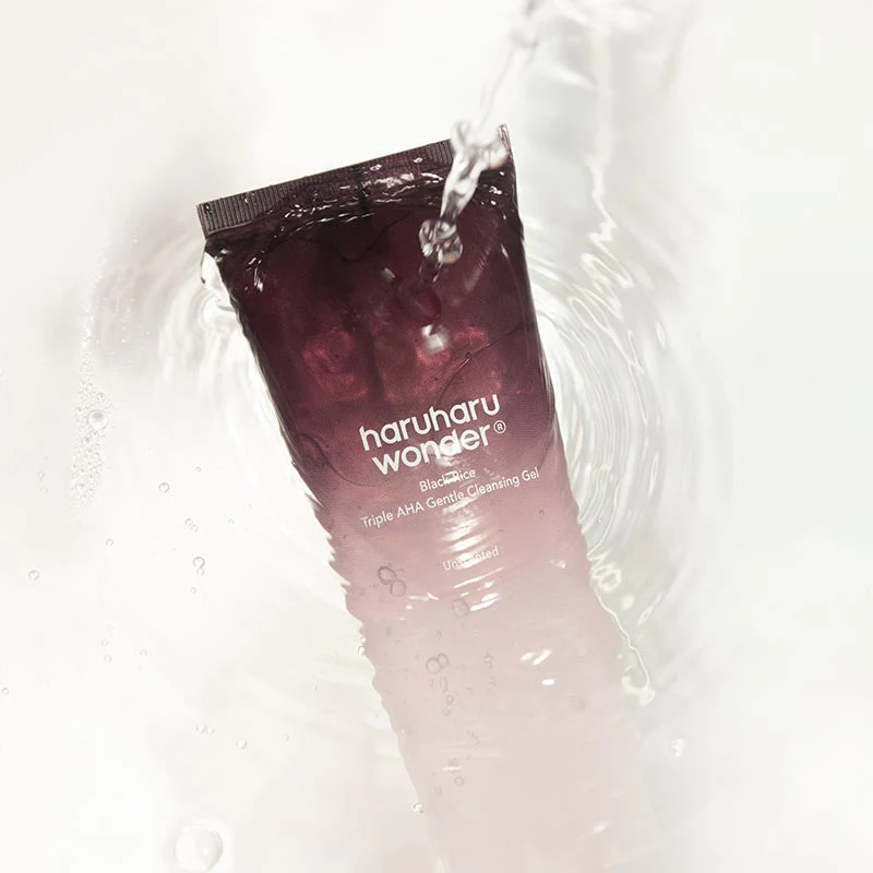 Black Rice Triple AHA Gentle Cleansing Gel - Image 4