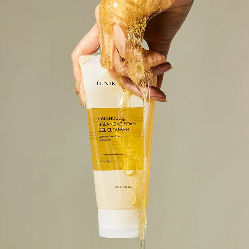 Calendula Balancing Foam Gel Cleanser - Image 3