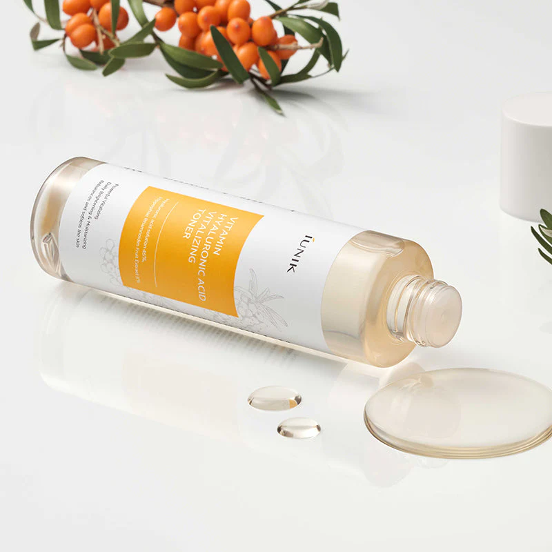 Vitamin Hyaluronic Acid Vitalizing Toner - Image 3