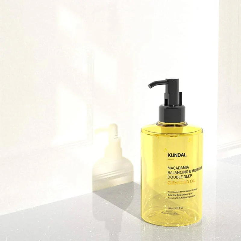 Macadamia Balancing & Moisture Double Deep Cleansing Oil - Image 5