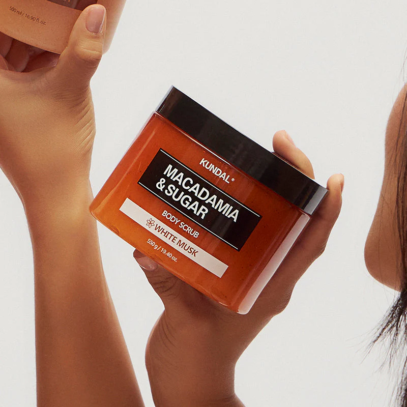 Macadamia & Sugar Body Scrub - Image 3