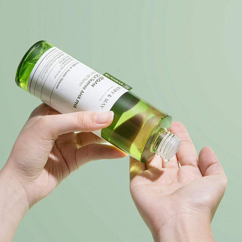 Vegan CICA Tea Tree AHA PHA Toner - Image 5