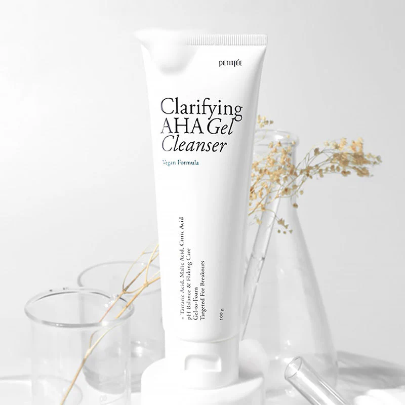 Clarifying AHA Gel Cleanser - Image 3