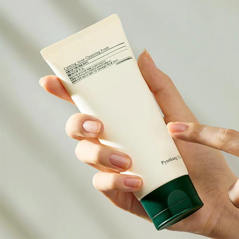 Calming Acne Cleansing Foam - Image 2