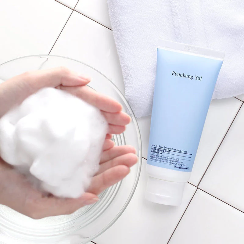 Low pH Pore Deep Cleansing Foam - Image 4