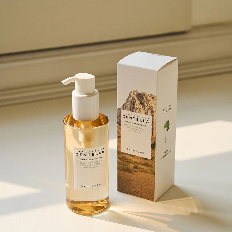 Madagascar Centella Light Cleansing Oil - Image 4